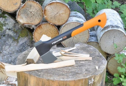 Siekiera rozłupująca Fiskars X7 - XS