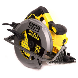 Pilarka tarczowa Stanley Fatmax FME301