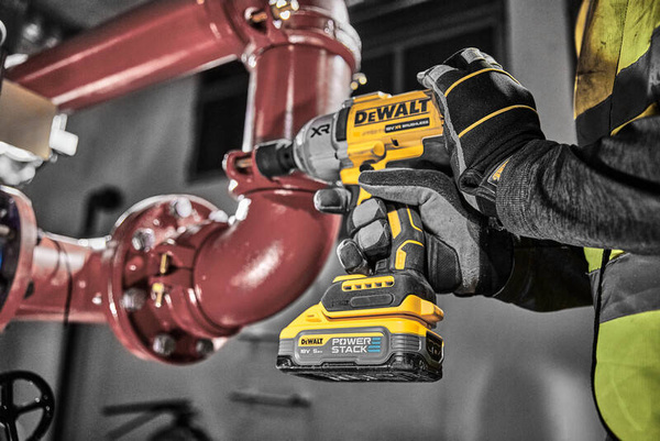 Klucz udarowy Dewalt DCF900H2T