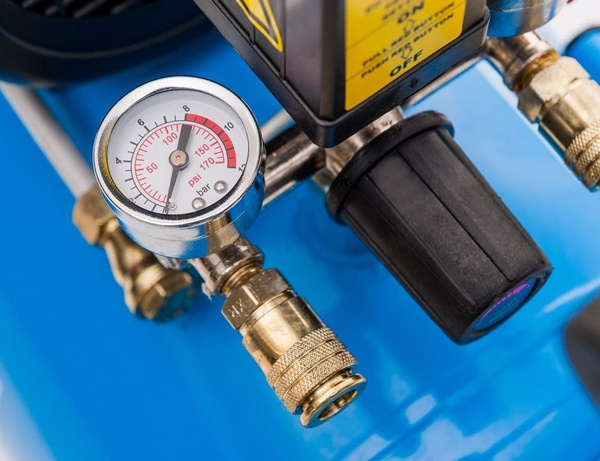 Kompresor tłokowy olejowy Airpress HL275-50 2,0KM/1,5kw ,50l., 275l./min.