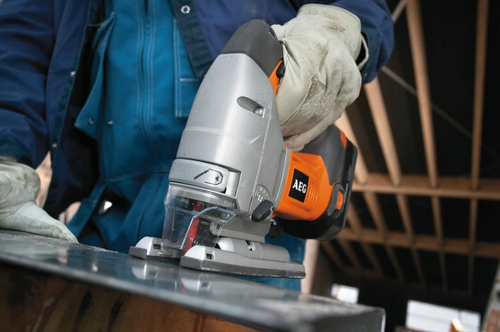 Akumulatorowa wyrzynarka 18V BST18X-0 AEG