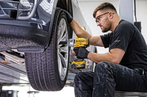 Klucz udarowy DeWalt DCF899HP2