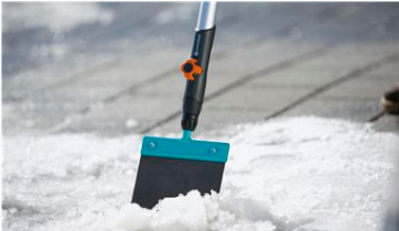 Skrobak do lodu i śniegu 15 cm GARDENA 03250-20