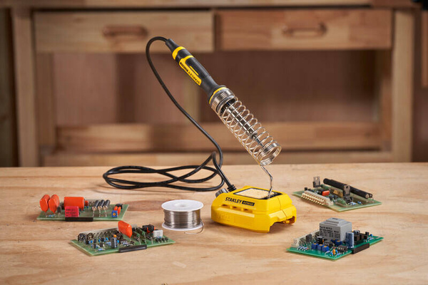 Lutownica akumulatorowa Stanley Fatmax SFMCE040B