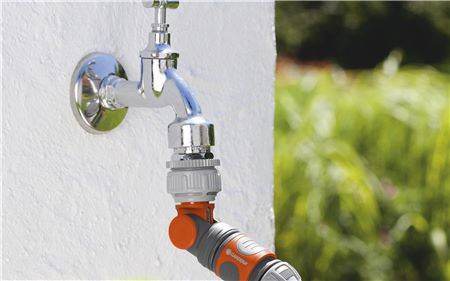 Kątowe przyłącze kranowe  1-1/2" OGS GARDENA 02998-20