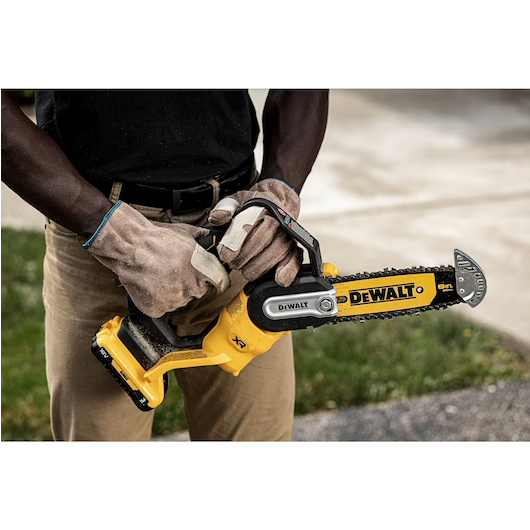 Mini piła łańcuchowa Dewalt DCMPS520P1