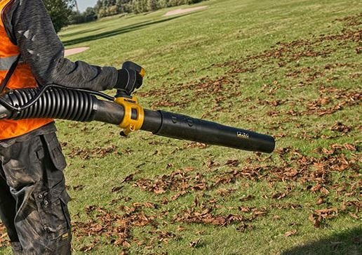 Akumulatorowa dmuchawa do liści DCM587N DeWalt