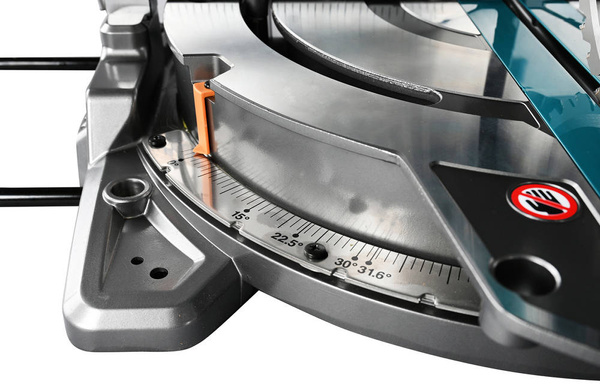 Ukośnica Makita LS004GZ01