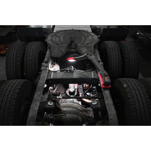 Lampa warsztatowa 2500 lm Milwaukee M18 ABL-0