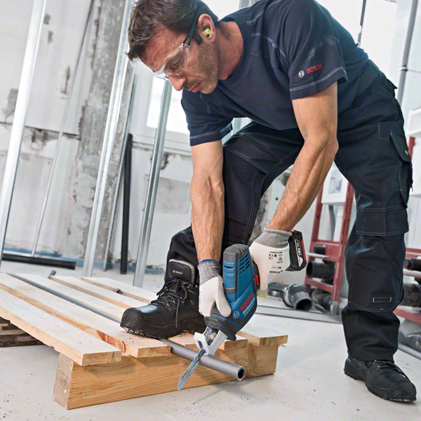 Piła szablasta Bosch GSA 18V-LI C (06016A5002)