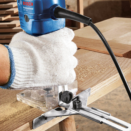 Frezarka górnowrzecionowa Bosch GKF 550 + zestaw frezów HIKOKI