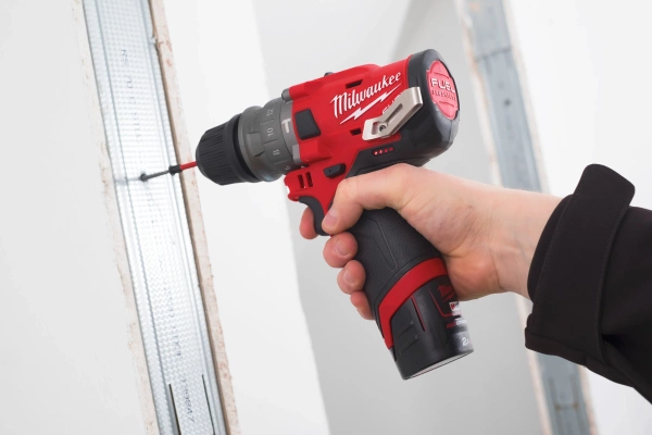 Wiertarko-wkrętarka Milwaukee M12 FPDX-0