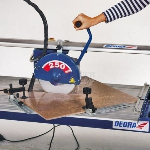 Przecinarka do glazury Dedra DED7824
