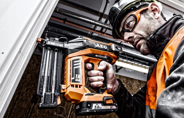 Akumulatorowa gwoździarka B18N18-0 AEG