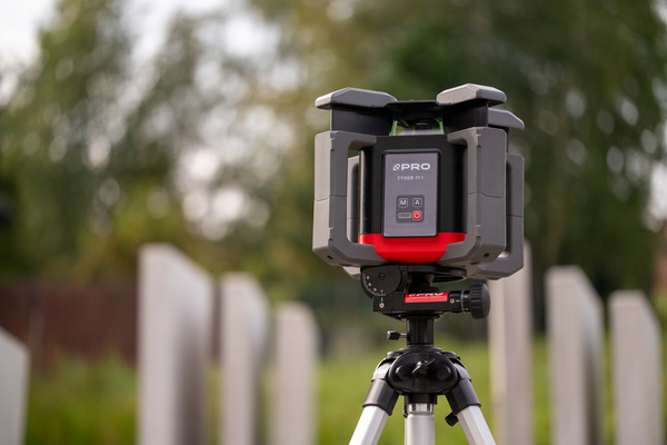 Laserowy niwelator rotacyjny PRO TYXER R1