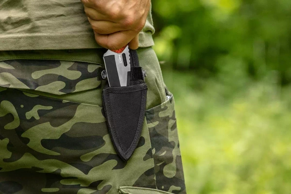 Nóż z krzesiwem NEO Tools 63-109