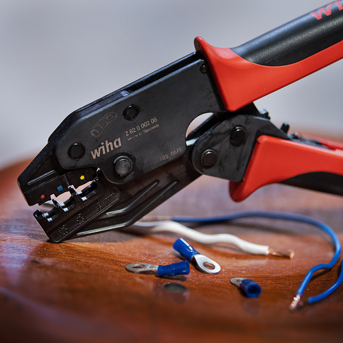 Zaciskarka do izolowanych końcówek kablowych Wiha 33841