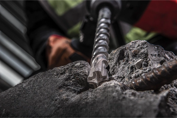 Wiertło do betonu Milwaukee SDS-MAX 16 x 200 mm 4932352756