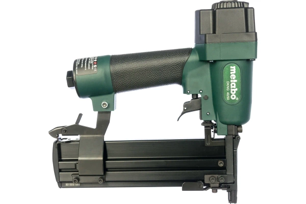 Pneumatyczna gwoździarka/zszywarka DKNG 40/50, 601562500 Metabo + walizka