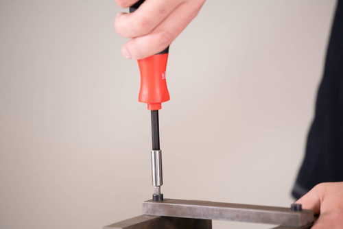 Magnetyczny wkrętak z magazynkiem bitów LiftUp 25 Wiha 38605