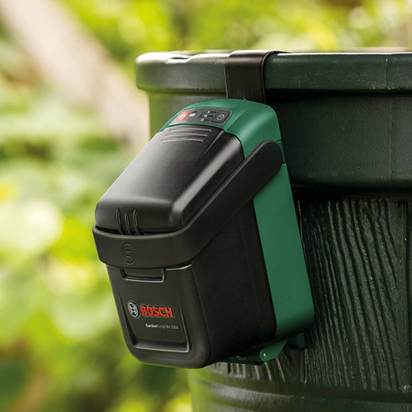Pompa do deszczówki Bosch GardenPump 18V-2000 + 1x2.5Ah + ładowarka
