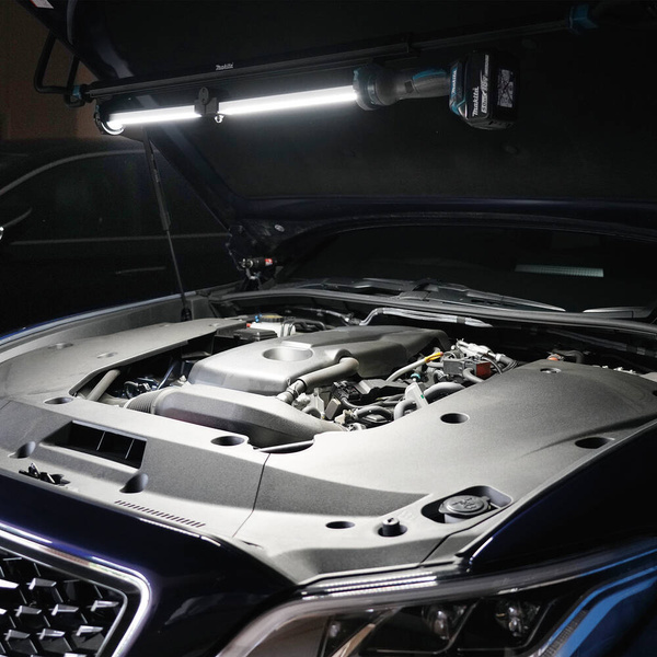 Lampa warsztatowa Makita DML818