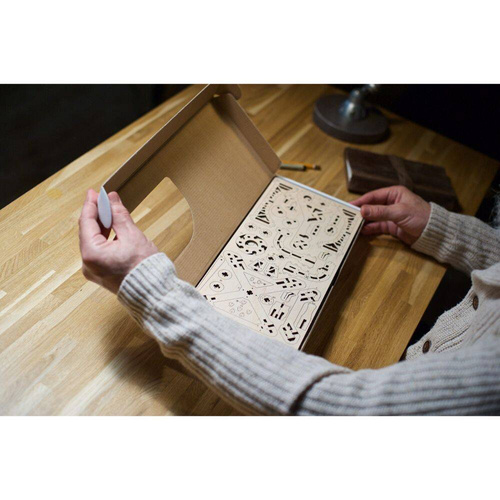 Zegar ścienny z wahadłem Aero Clock UGEARS 70154