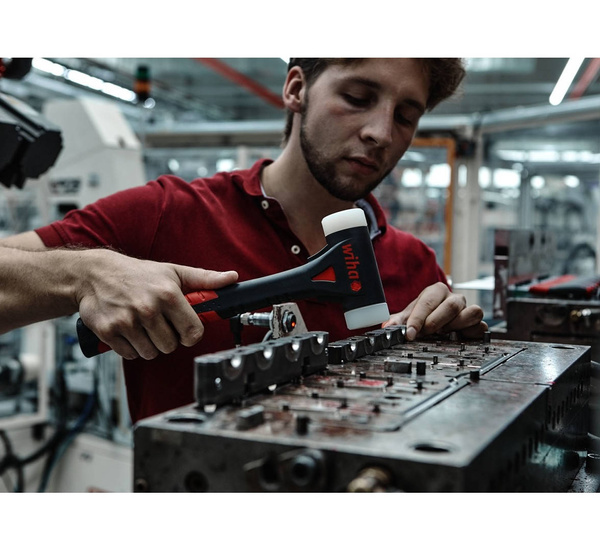 Młotek Wiha 44598 FiberBuzz z miękkim obuchem