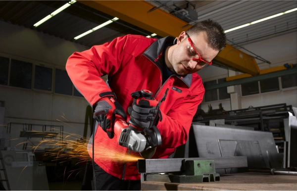 Szlifierka kątowa Milwaukee AGV 10-125 EK 4933451222