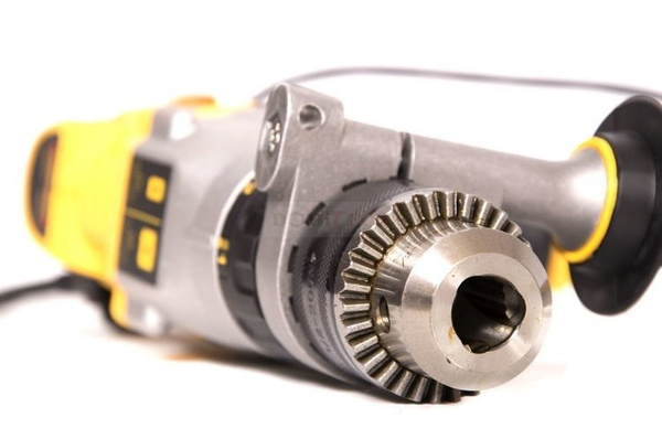 Wiertarka udarowa DeWalt D21570K