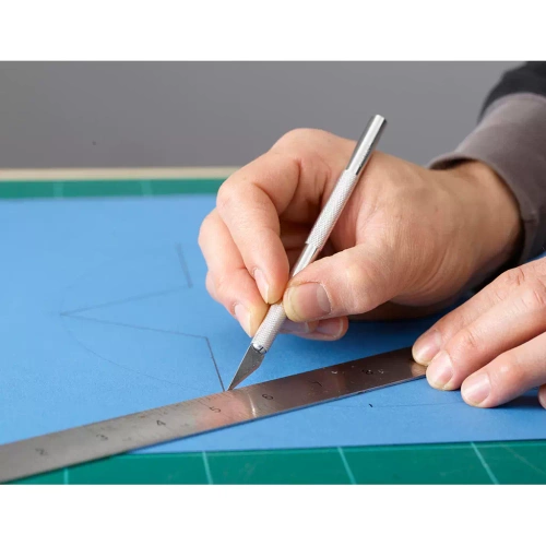 Nóż metalowy, skalpel HOBBY Stanley 0-10-401