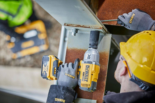 Klucz udarowy Dewalt DCF897N