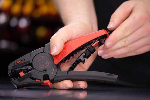 Automatyczne szczypce do zdejmowania izolacji Wiha 42062