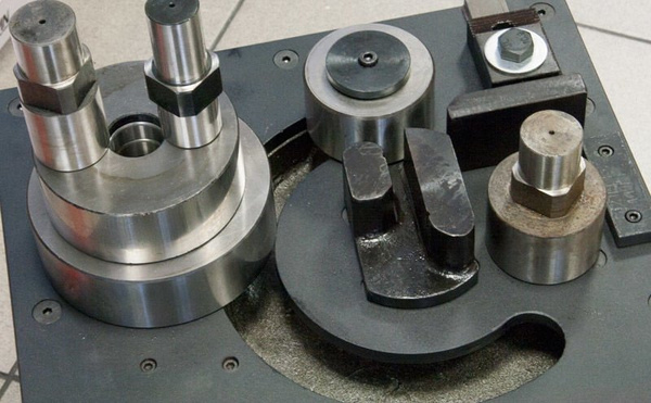 Giętarka prętów zbrojeniowych 4PRO ORB25 do 25 mm