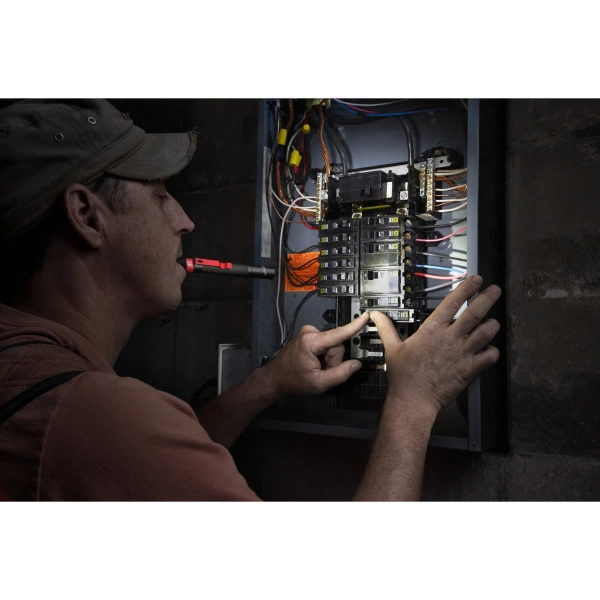 Latarka długopisowa 100 lm Milwaukee 4933459440