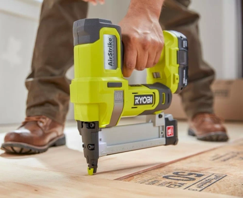 Sztyfciarka Ryobi R18GN18-120S