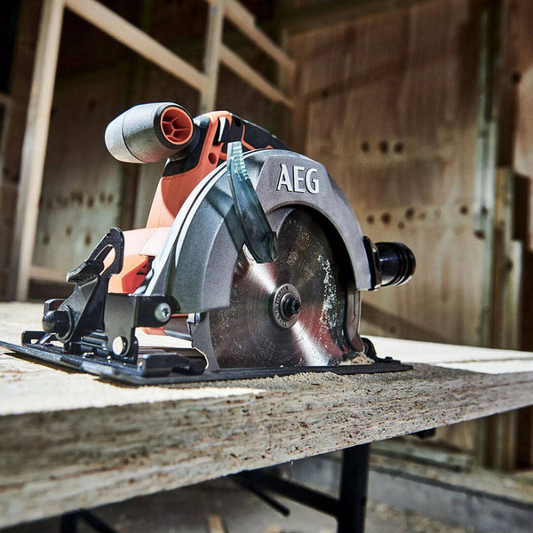 Pilarka tarczowa AEG BKS18C2-0