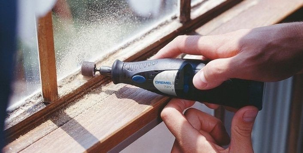 Multiszlifierka Dremel 7700-30