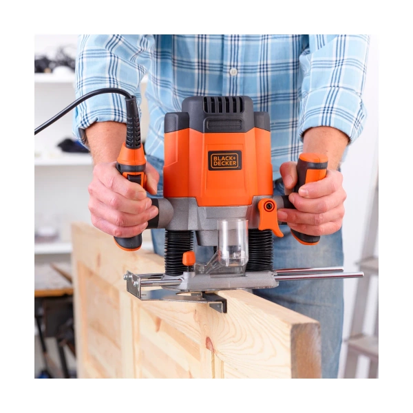 Frezarka górnowrzecionowa Black Decker KW1200E-QS