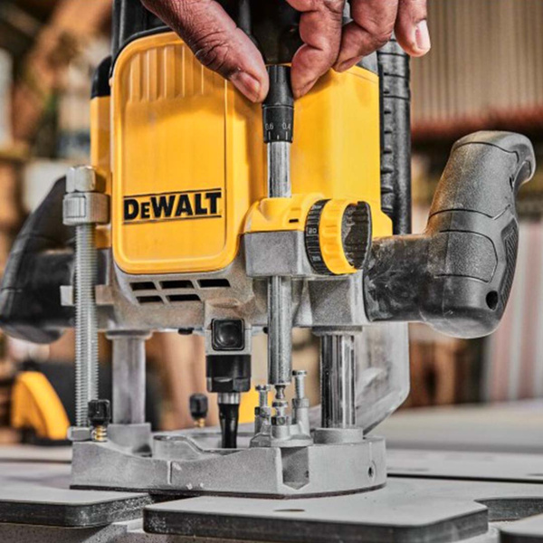 Frezarka górnowrzecionowa DeWALT DWE625-QS