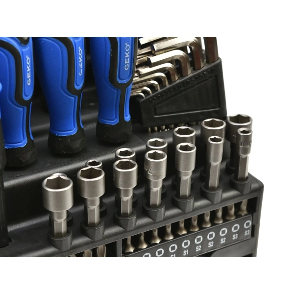 Zestaw wkrętaków, bitów i nasadek Geko G32007