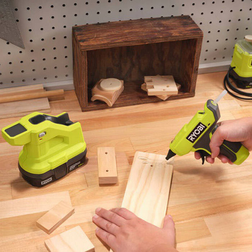 Pistolet do kleju na gorąco Ryobi RGLM18-0