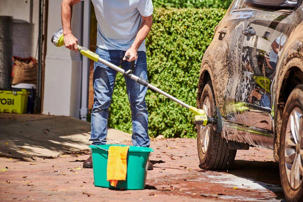 Szczotka teleskopowa Ryobi R18TPS-120G