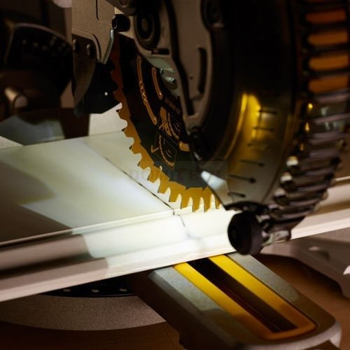 DeWalt DCS365N akumulatorowa pilarka ukosowa z posuwem 184 mm