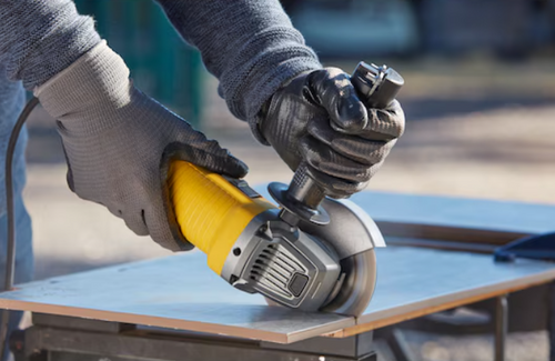 Szlifierka kątowa Stanley Fatmax FMEG220-QS