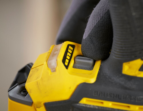 Zestaw elektronarzędzi Stanley Fatmax SFMCK211M2T-QW