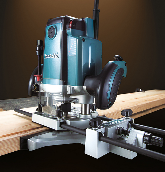 Frezarka Makita RP2301FCX