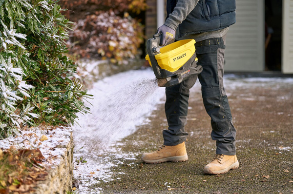 Siewnik akumulatorowy Stanley Fatmax STCOE300B-XJ