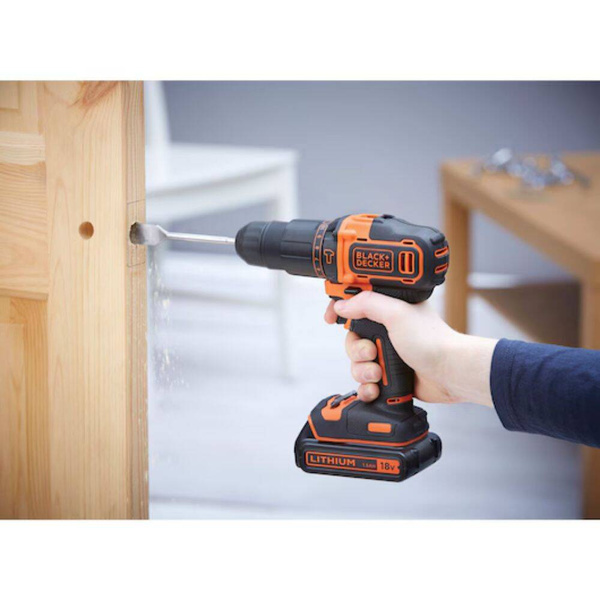 Wiertarko-wkrętarka z udarem Li-Ion 18V Black Decker (BDCHD18-QW)