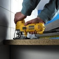 Wyrzynarka DeWalt DW343K